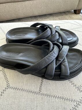 Inuovo Black Braided Leather Slide Sandals